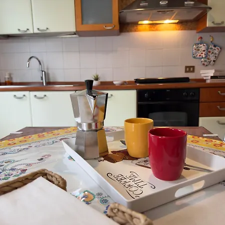 Apartamento Tavernola - A Due Passi Dal Traghetto