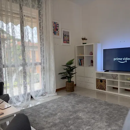 Tavernola - A Due Passi Dal Traghetto Apartamento Como