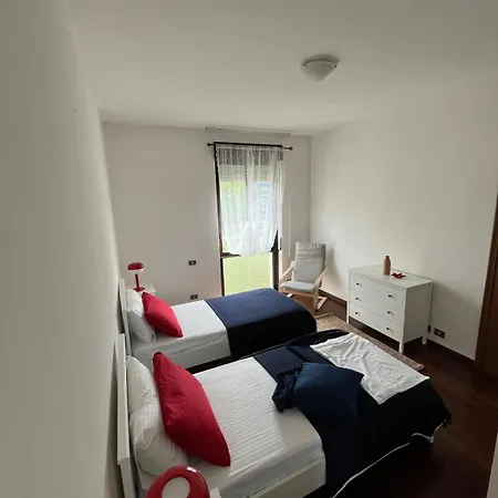 Apartamento Tavernola - A Due Passi Dal Traghetto *