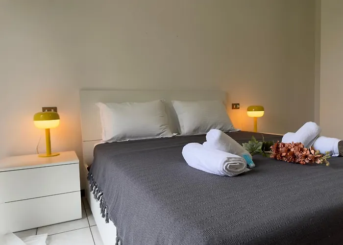 Apartamento Tavernola - A Due Passi Dal Traghetto *